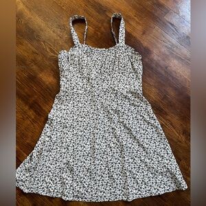 Easy Black and White Floral Mini Dress